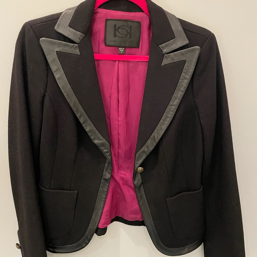 Bebe size 6 women’s blazer